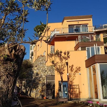 Apartamento Poggio Degli Ulivi Génova Exterior foto
