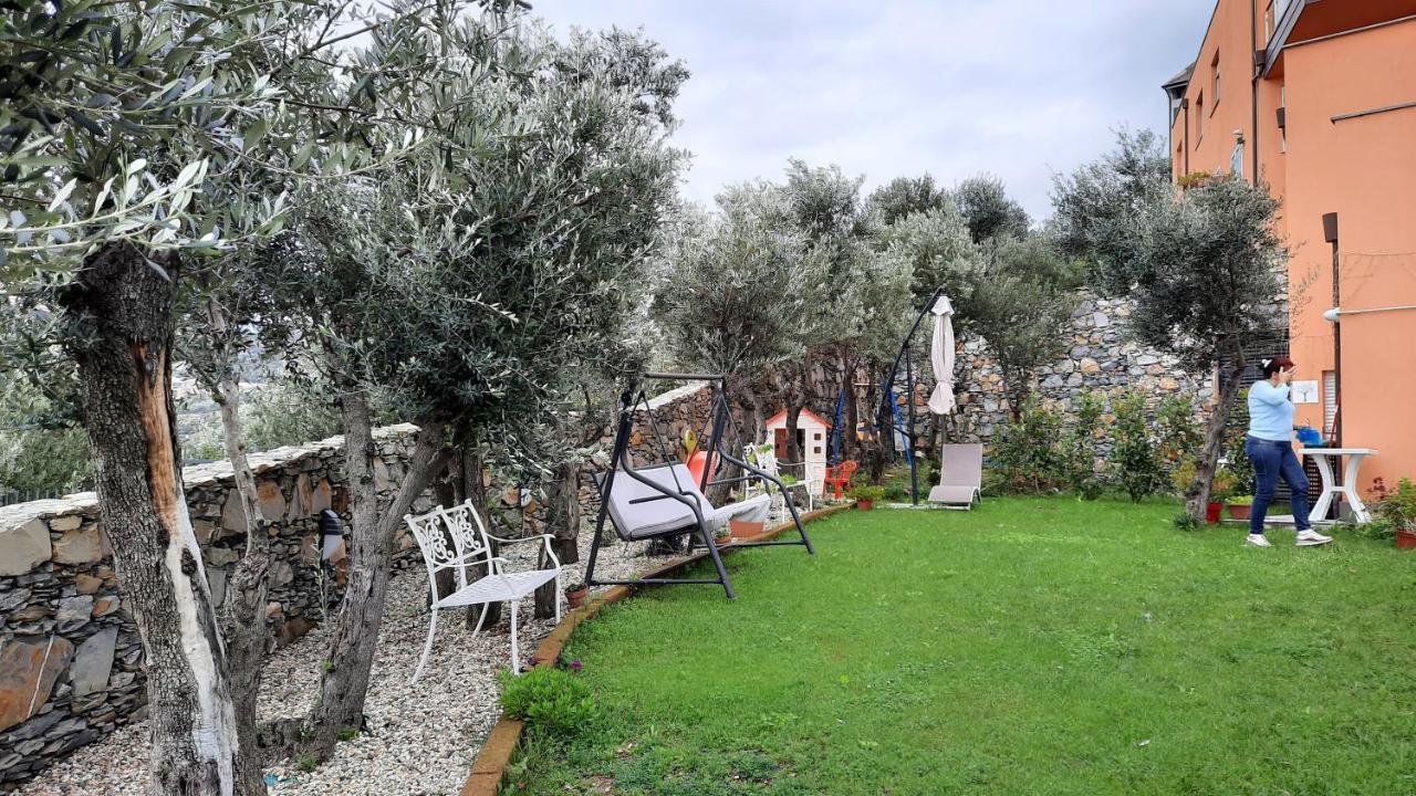 Apartamento Poggio Degli Ulivi Génova Exterior foto