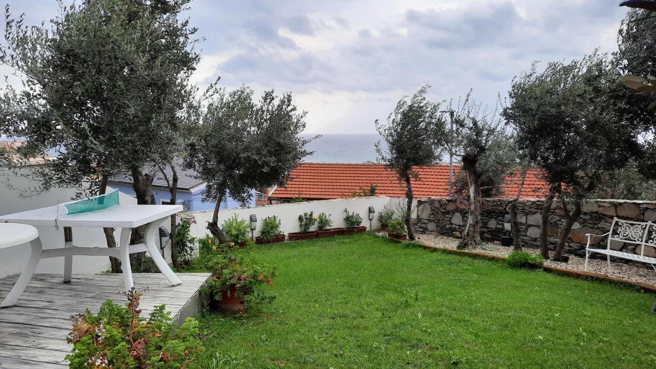Apartamento Poggio Degli Ulivi Génova Exterior foto