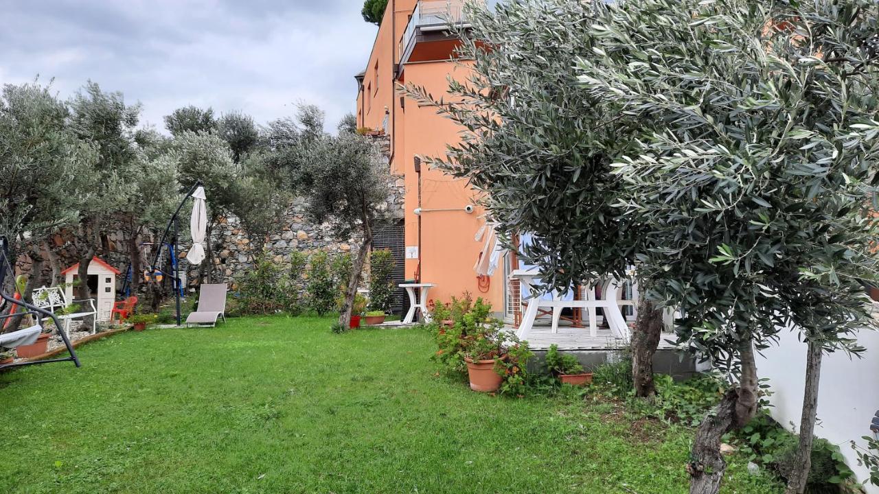 Apartamento Poggio Degli Ulivi Génova Exterior foto